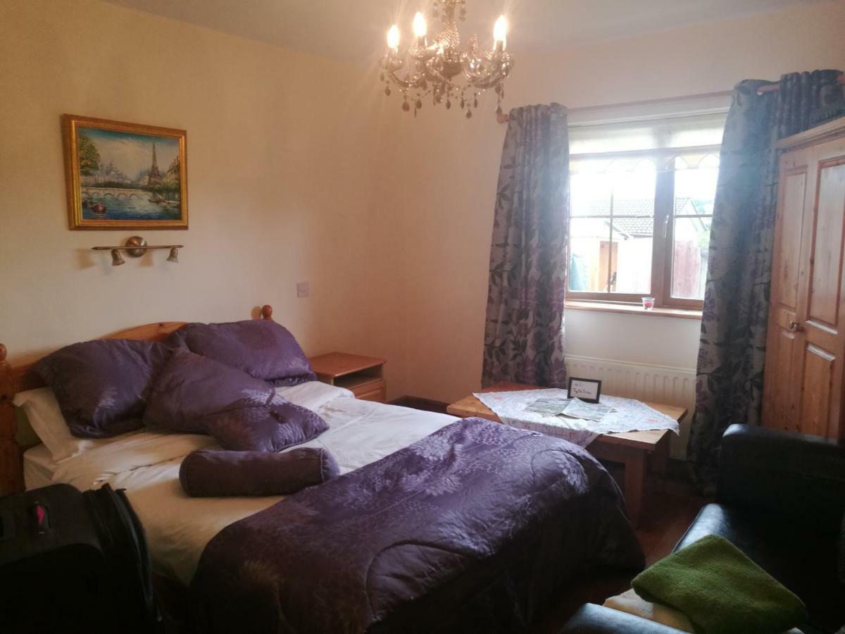 Bed and Breakfast Assaroe House Баллишаннон Экстерьер фото